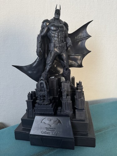 Batman gotham knight - gotham,